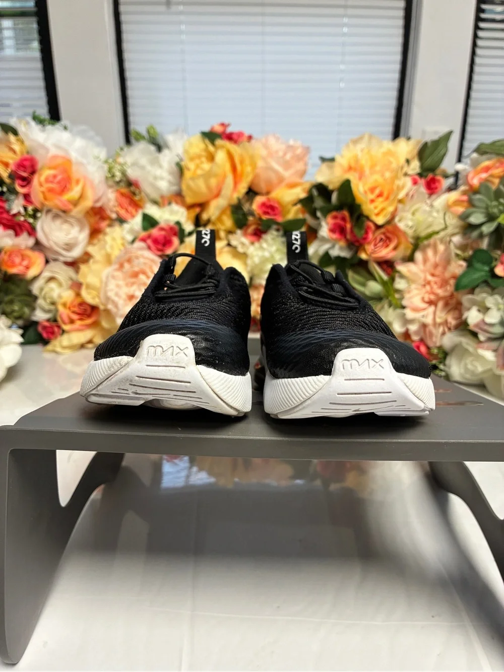 Nike Kids Black and White Air270 Slip-On Sneakers